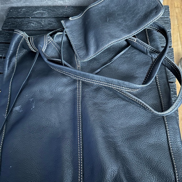 Purse - Picture 2 of 2